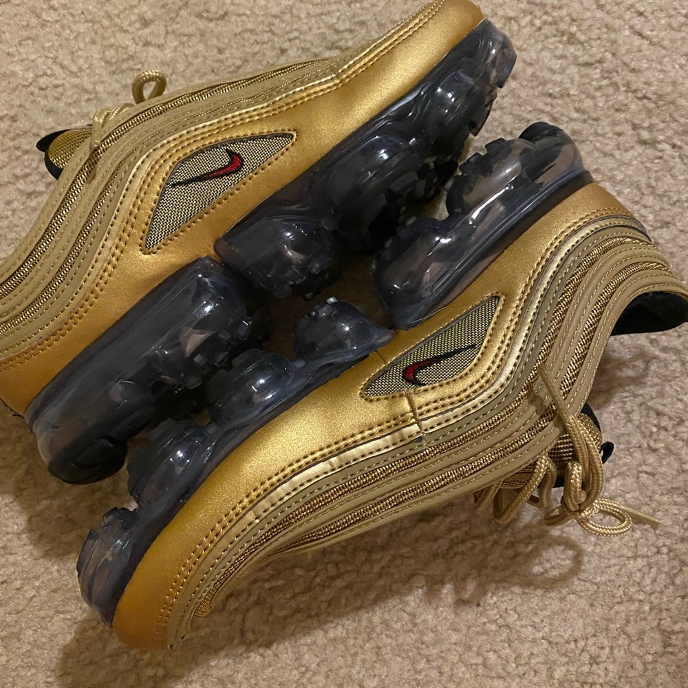 Nike Air Vapormax 97 Gold*